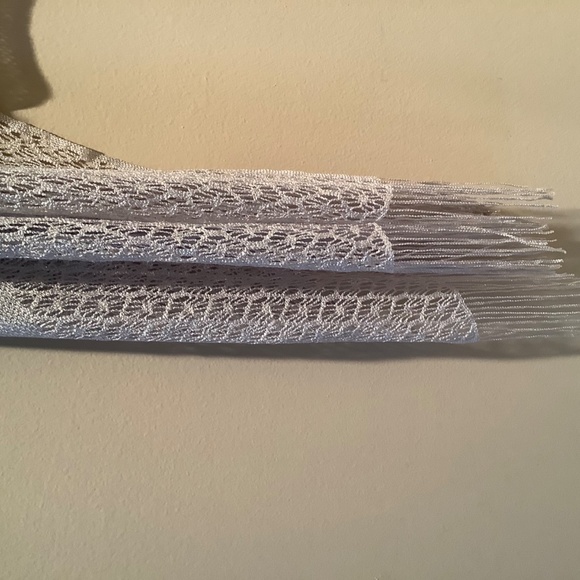 Ladies shoulder wrap - Picture 3 of 3